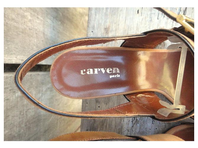 Sandálias vintage Carven Marrom - vista 7