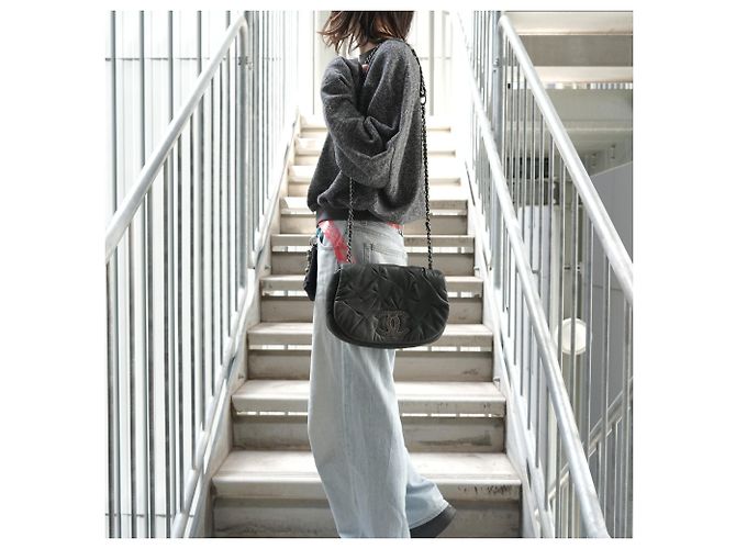 Borsa a Spalla Chanel Coco Mark Black Nero - vista 15