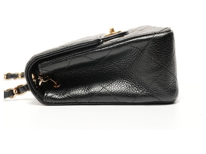 Borsa a tracolla Chanel Caviar Skin Mini Matelassé Nero - vista 3