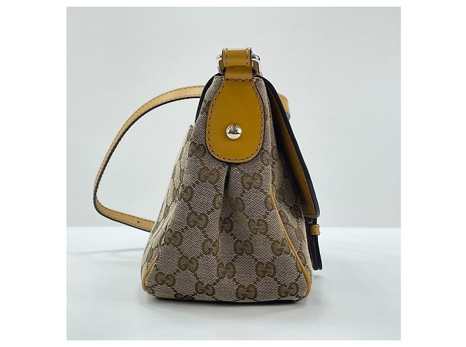 Borsa a tracolla Gucci Sukey in giallo - vista 4