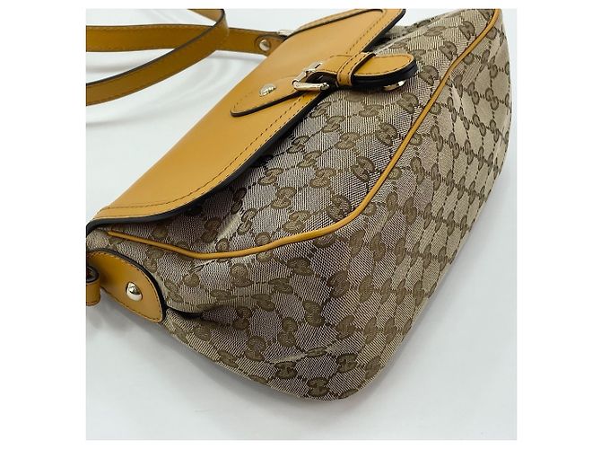 Borsa a tracolla Gucci Sukey in giallo - vista 6