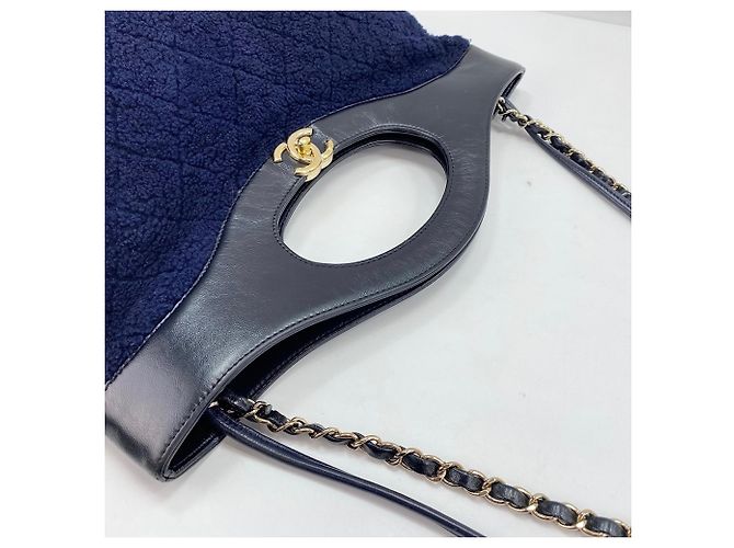 Borsa a tracolla CHANEL 31 Chanel blu navy - vista 11