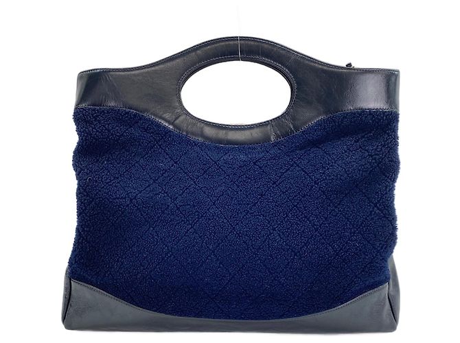 Borsa a tracolla CHANEL 31 Chanel blu navy - vista 3