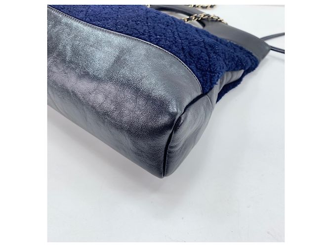 Borsa a tracolla CHANEL 31 Chanel blu navy - vista 8