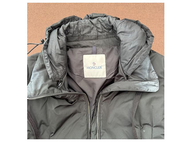 Moncler Abrigo de Plumas Negro con Capucha - vista 3