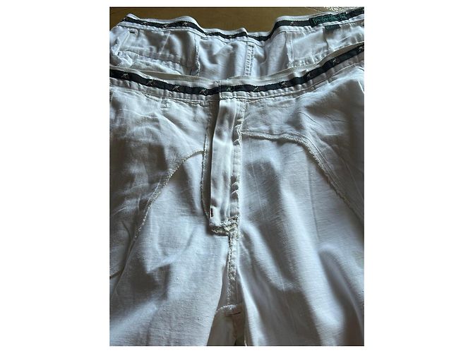 Conjunto de Bermudas Yves Saint Laurent - Branco e Ecru Prata Vermelho Dourado Verde Azul marinho - vista 10