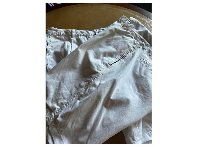 Conjunto de Bermudas Yves Saint Laurent - Branco e Ecru Prata Vermelho Dourado Verde Azul marinho - vista 4