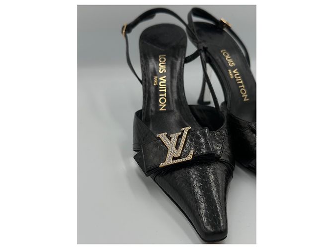 Slender Louis Vuitton Décolleté Slingback Pelle di Serpente Nera Logo LV Cristalli Nero - vista 11