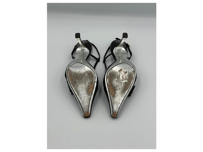 Slender Louis Vuitton Décolleté Slingback Pelle di Serpente Nera Logo LV Cristalli Nero - vista 9