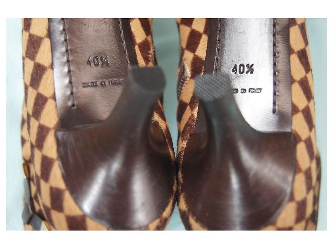 Louis Vuitton Stivaletti Damier Azur in pelle e pony Marrone - vista 7