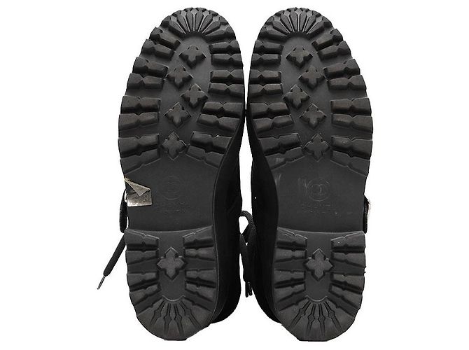 Timeless Chanel Matelasse Nubuck Snow Boots Schwarz - Ansicht 9