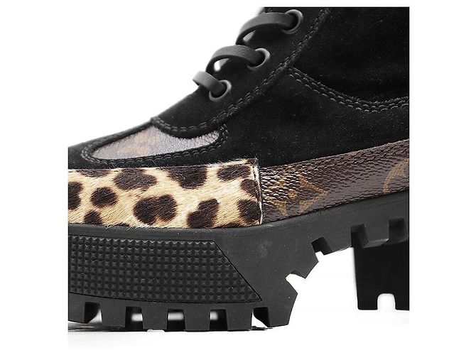 Louis Vuitton Laureate Boots Schwarz - Ansicht 15