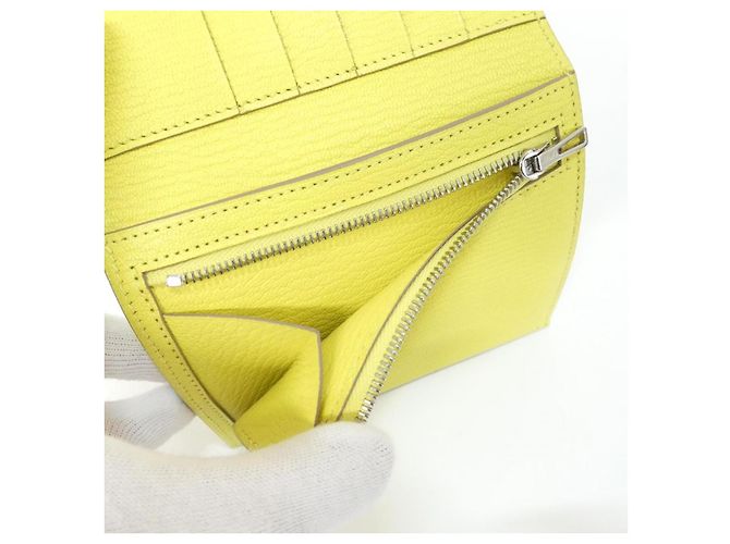 Hermès Cartera Hermes Click Chevre Dorado Amarillo - vista 8