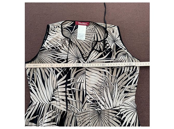 Max Mara Studio Vestido Maxi de Seda Estampado Palmera Negro Beige - vista 4