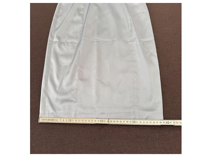 Max Mara Satin-Wickelkleid Beige - Ansicht 7
