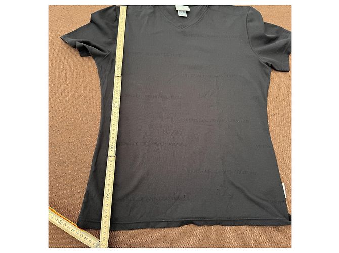 Versace Jeans Couture T-shirt nera scollo a V logo embossed - vista 9