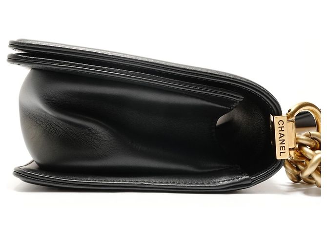 Borsa a tracolla Chanel Boy in velluto Nero - vista 4