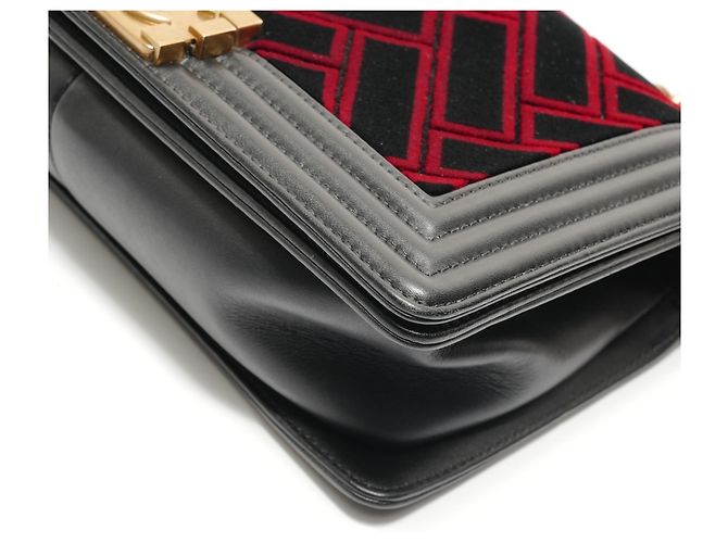 Borsa a tracolla Chanel Boy in velluto Nero - vista 6