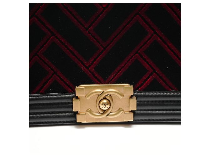 Borsa a tracolla Chanel Boy in velluto Nero - vista 9