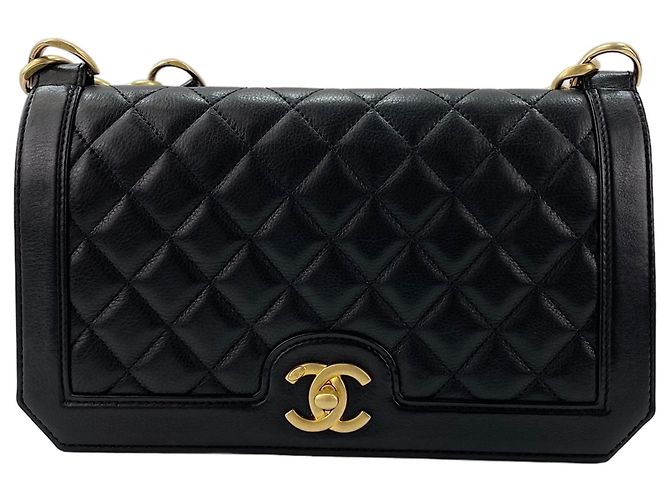 Borsa a tracolla Chanel Matelassé 25 in nero - vista 2