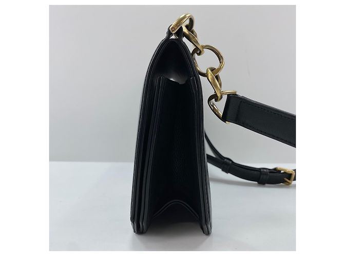 Borsa a tracolla Chanel Matelassé 25 in nero - vista 5