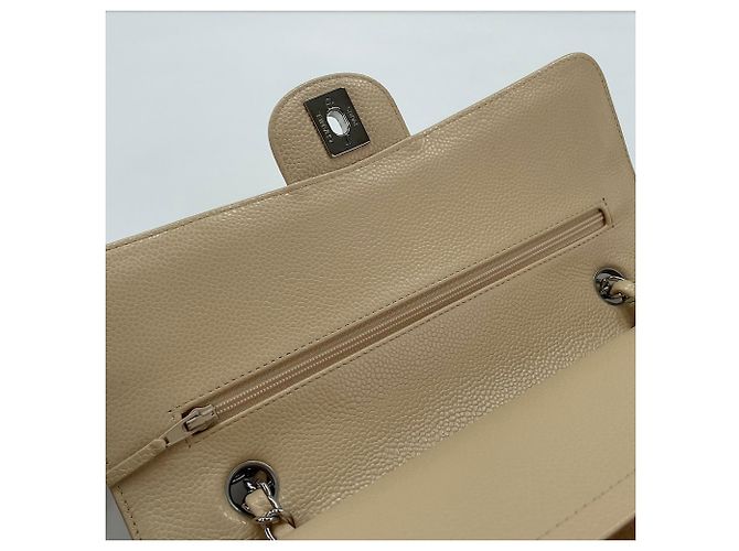 Timeless Borsa a Spalla Chanel Matelassé 25 in Beige - vista 10
