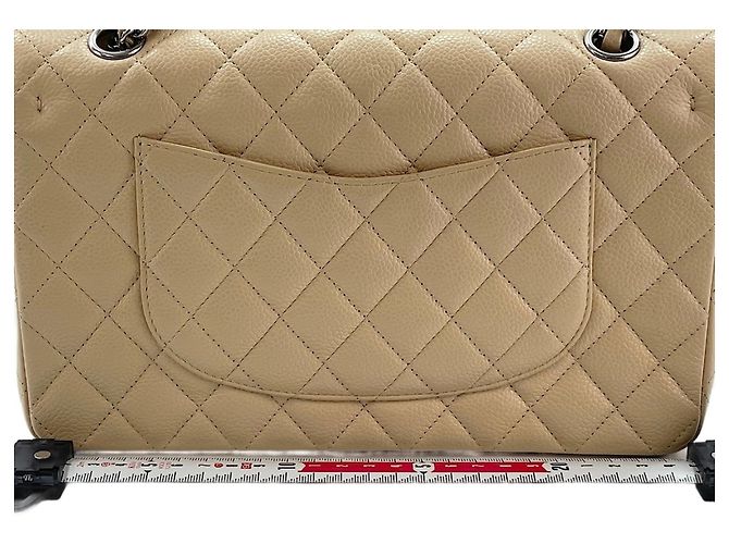 Timeless Borsa a Spalla Chanel Matelassé 25 in Beige - vista 4