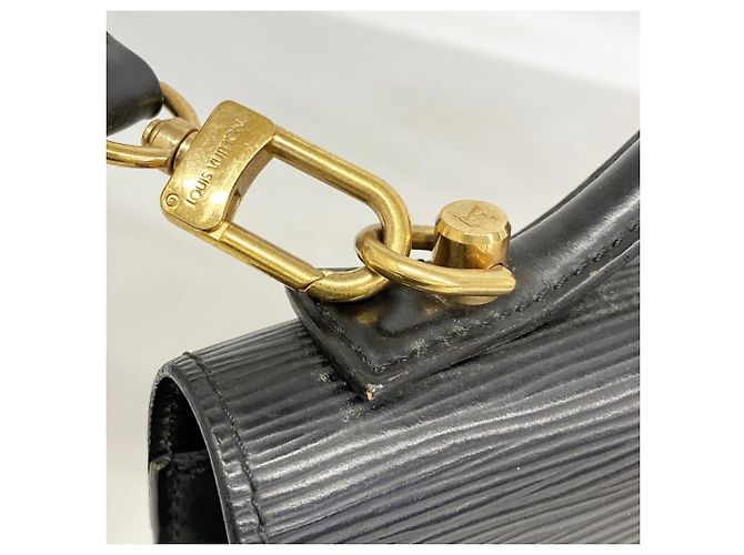 Borsa Louis Vuitton Epi Monceau Nero - vista 10