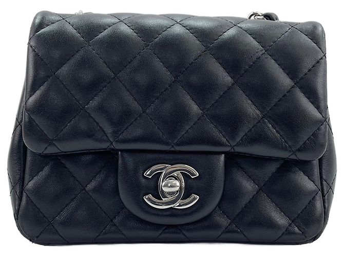 Borsa a tracolla Chanel Mini Matelassé in nero - vista 2