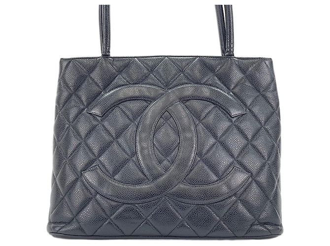 Borsa Tote Chanel Reissue in nero - vista 2