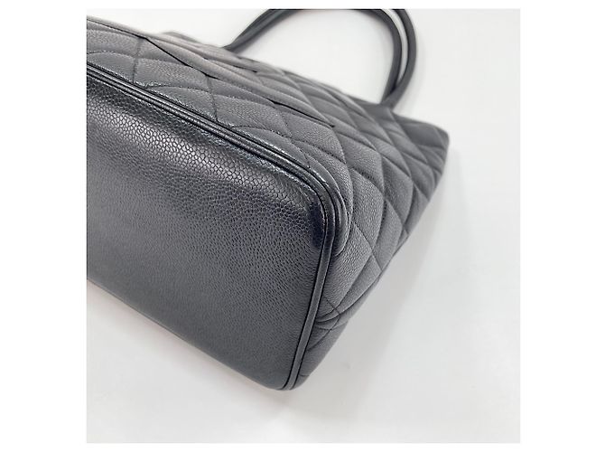 Borsa Tote Chanel Reissue in nero - vista 9