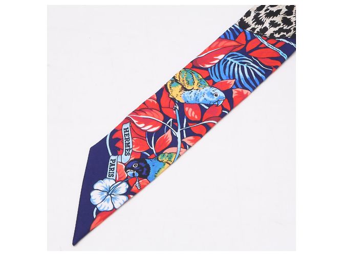 Hermès Foulard Twilly in seta Hermes Jungle Love Marine Rouge - vista 5