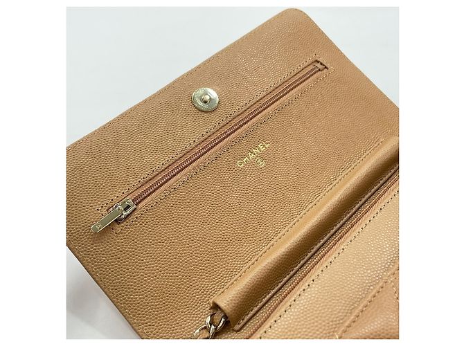 Borsa a Spalla Chanel Matelassé in Beige - vista 11