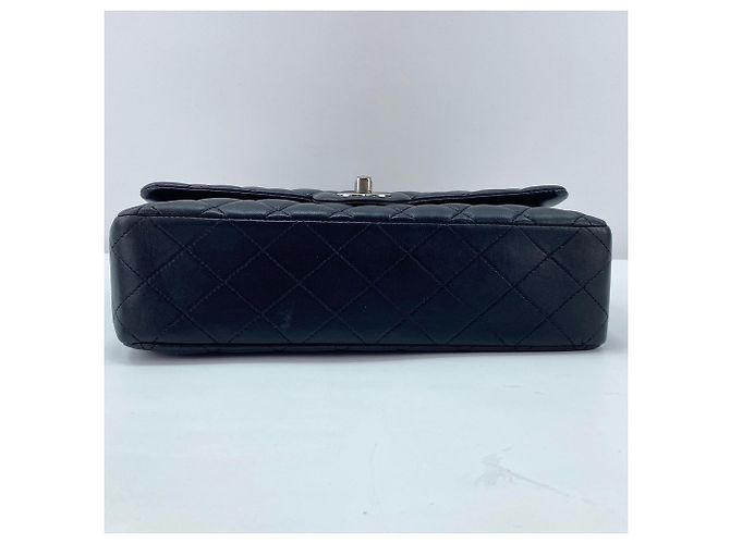 Borsa a tracolla Chanel Matelassé 25 Nero - vista 7