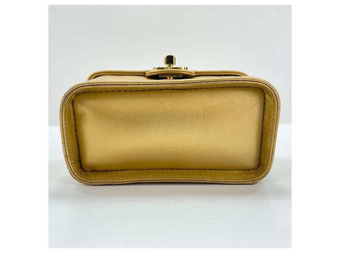 Borsa a Spalla Chanel Matelassé in Oro D'oro - vista 7