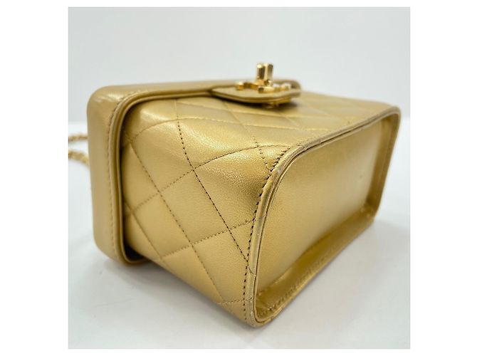 Borsa a Spalla Chanel Matelassé in Oro D'oro - vista 8
