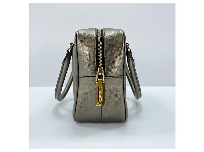 Borsa a mano Prada Saffiano in Gold D'oro - vista 5