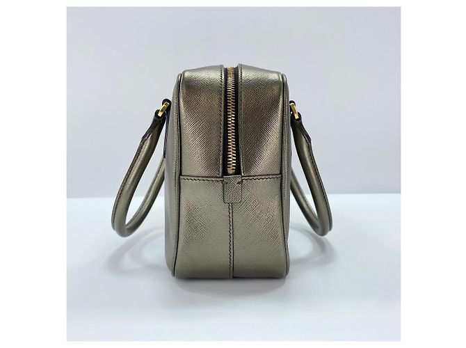 Borsa a mano Prada Saffiano in Gold D'oro - vista 6