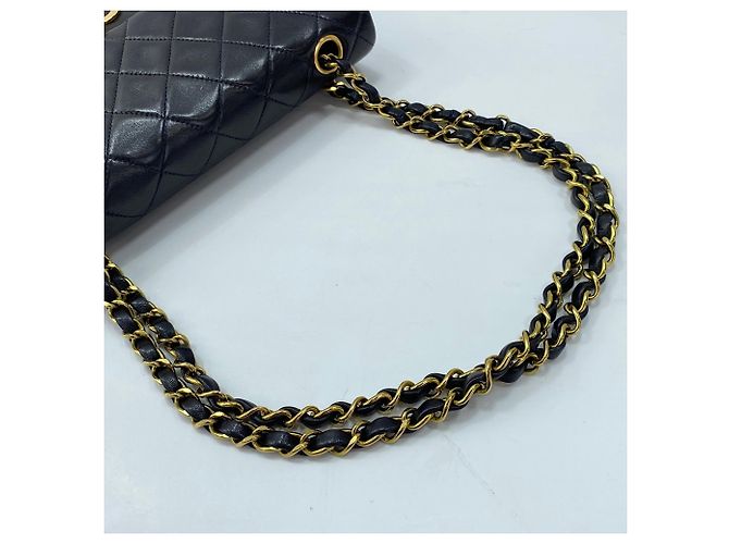 Borsa a tracolla Chanel Matelassé 23 Nero - vista 10