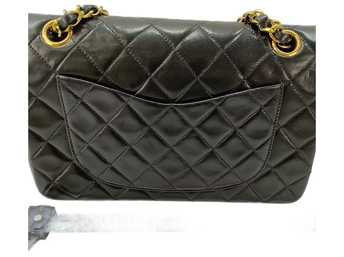 Borsa a tracolla Chanel Matelassé 23 Nero - vista 4