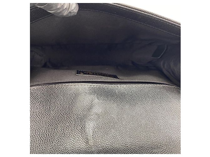 Borsa a tracolla Chanel Boy 25 in nero - vista 13