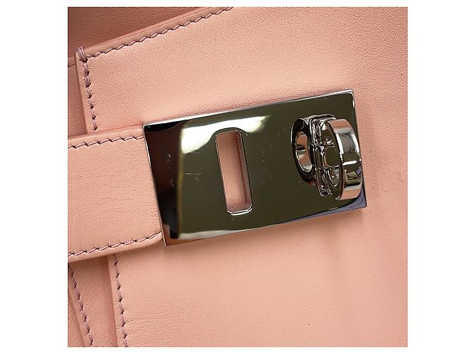 Salvatore Ferragamo Borsa a tracolla camera case Gancini Archive in piccola pelle rosa Ferragamo - vista 6