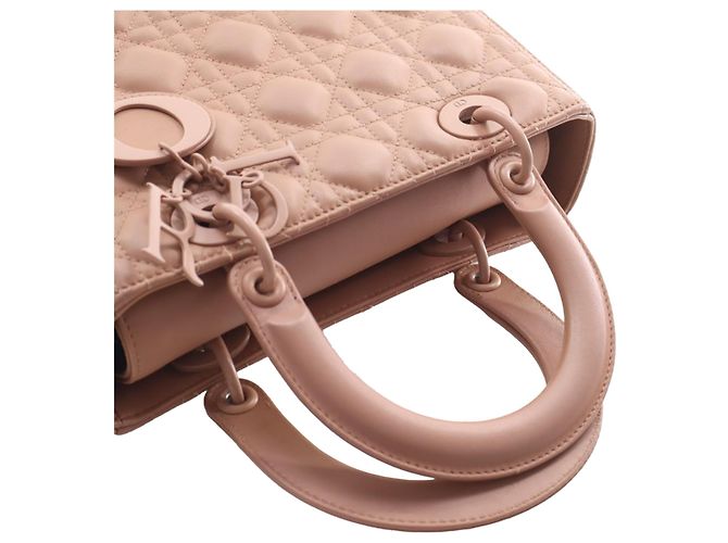 Lady Dior Cannage in pelle di vitello ultra opaca marrone Medium Carne - vista 15