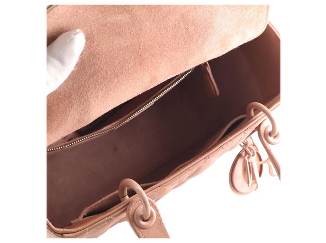 Lady Dior Cannage in pelle di vitello ultra opaca marrone Medium Carne - vista 5