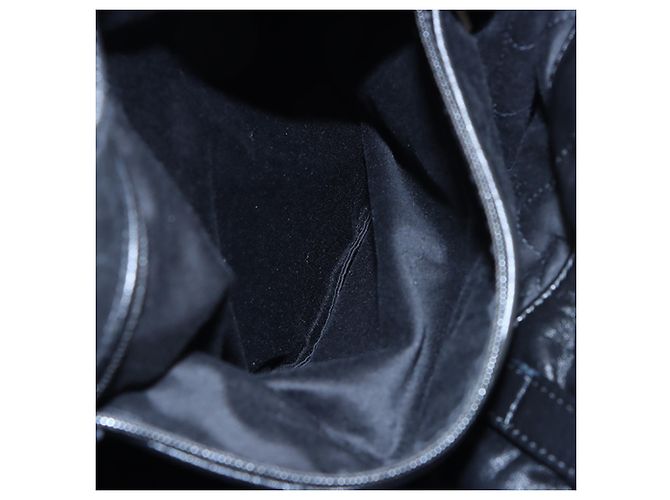 Chanel 22 Rucksack aus glänzendem gestepptem Kalbsleder Schwarz Small - Ansicht 5