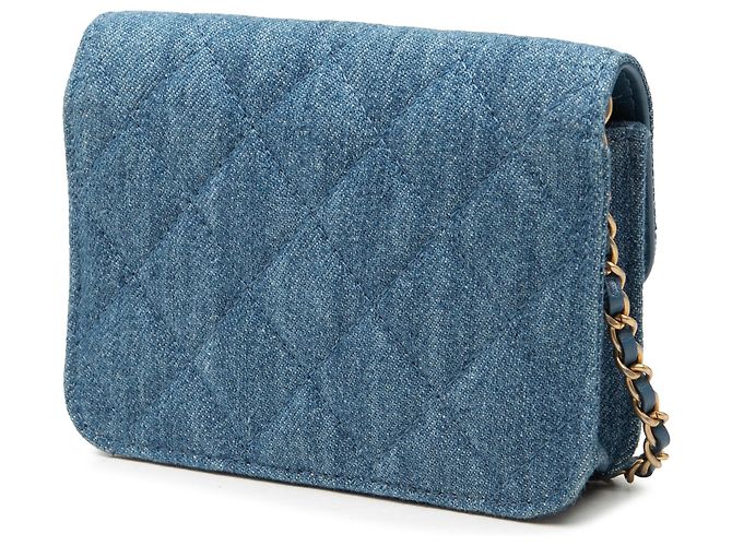 Clutch Chanel Blue Mini Quilted Denim Pearl Crush con catena - vista 2