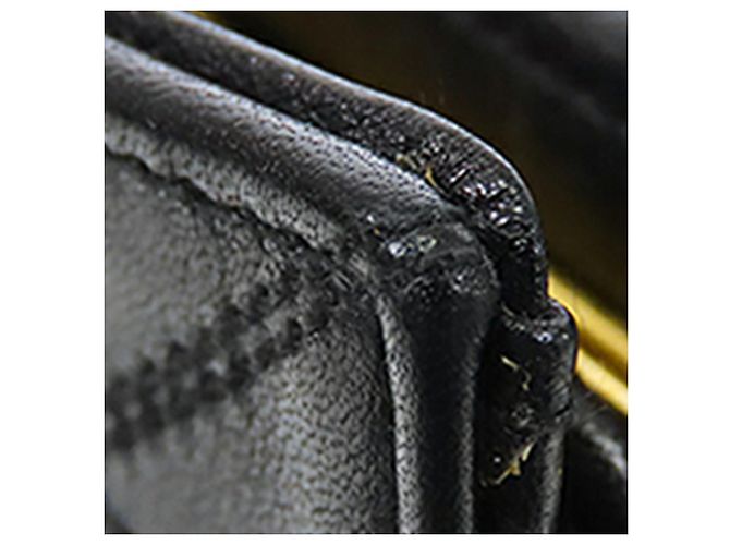 Chanel Schwarzes CC gestepptes Lammleder Bifold Compact Wallet - Ansicht 17