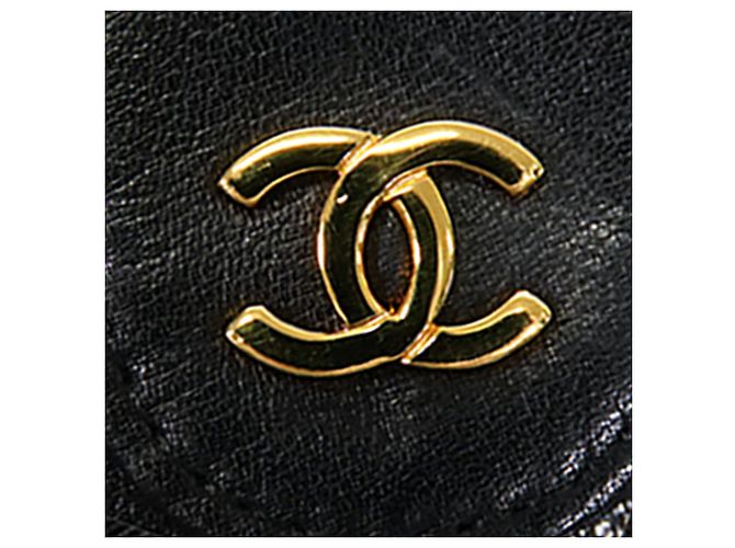 Chanel Schwarzes CC gestepptes Lammleder Bifold Compact Wallet - Ansicht 5