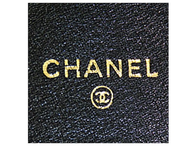 Chanel Schwarzes CC gestepptes Lammleder Bifold Compact Wallet - Ansicht 6