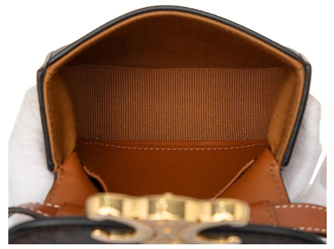 Céline Celine Claude Crossbody in Tela Cerata Mini Triomphe Marrone Marrone scuro - vista 4